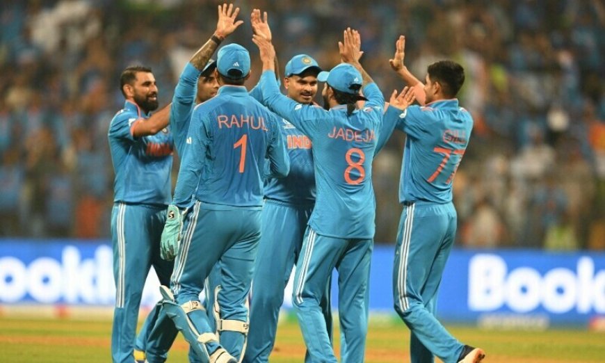 क्रिकेट विश्व कप में भारत की 302 रनों की जीत।