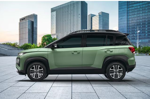 2026 Hyundai Exter Facelift पहली बार सड़क पर नजर आया: डिजाइन और फीचर अपडेट्स का खुलासा