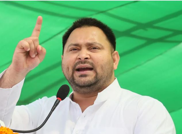 Tejashwi Yadav RJD Leadership|RJD में तेजस्वी यादव का बढ़ता कद: लालू के फैसले से रोहिणी और तेज प्रताप क्यों हुए नाराज़?