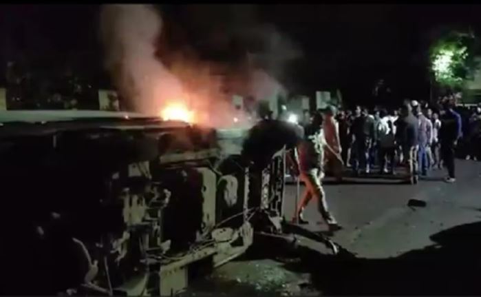 Ujjain law and order situation|उज्जैन के तराना में हिंदू संगठन नेता पर हमला, बसों में तोड़फोड़ के बाद सांप्रदायिक तनाव, धारा 163 लागू