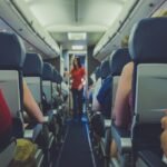 IndiGo Air Hostess का दिल जीतने वाला वीडियो वायरल: Nail Glue और Duct Tape से Fix किया यात्री का टूटा चश्मा