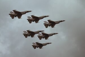 US-Iran War Live: Hormuz Strait par Tanav Chota Nahi, Trump ke Naye Strikes se Middle East Alert