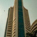 Jio IPO का रिकॉर्ड: 1 करोड़ आवेदन, पर रिटेल सिर्फ 2.74 गुना